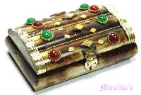 Bone Jewellery / Pill box - click here for large view